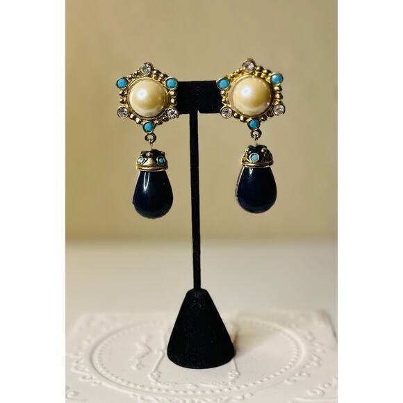 Avon Jewelry - Vintage Jose Barrera for Roman for Avon Roman Holiday Earrings-RARE!